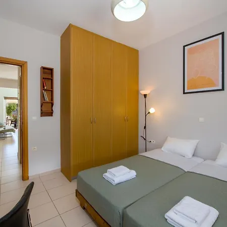 Peris House * Suda